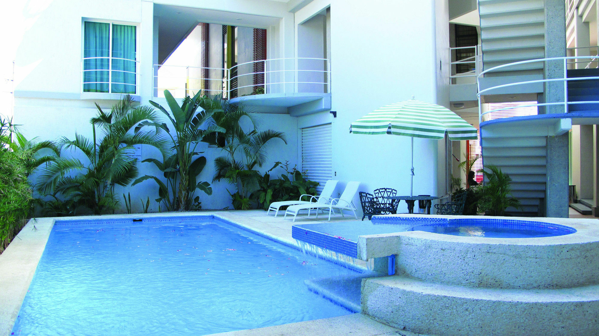 Hotel Rs Suites Tuxtla Gutiérrez Exteriör bild